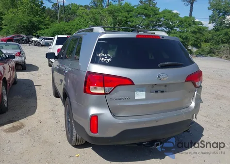 2015 Kia Sorento Lx из США, поврежденный, VIN 5XYKT4A68FG620429